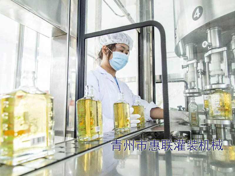 食用油灌裝機(jī)在山東沂水